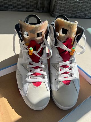 Jordan 6 Retro Blancas y Rojas