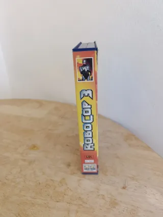 1 edición caja grande Robocop 3 Vhs película