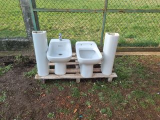 Arredo bagno ceramica bianco