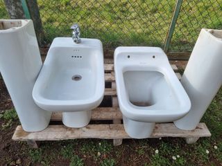 Arredo bagno ceramica bianco