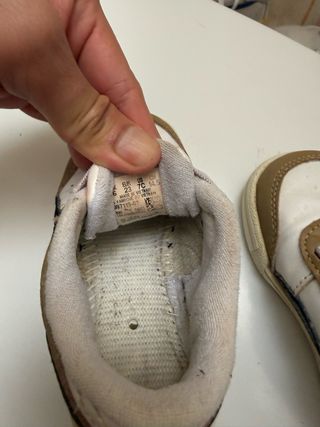 Zapatillas Puma Marrones y Blancas Usadas talla 23