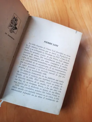 Libro antiguo Aziyadé ( Teniente Marina Inglesa)