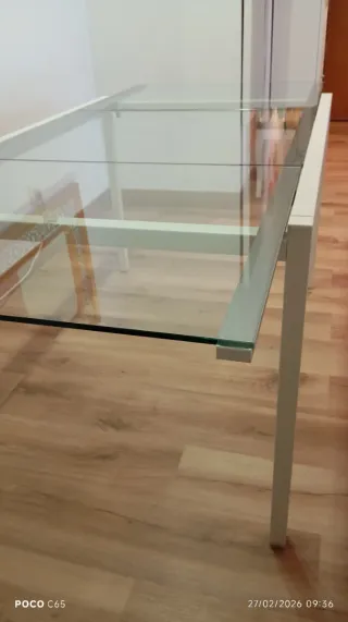 Mesa de comedor cristal y estructura acero