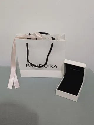 Bolsa y Caja Pandora