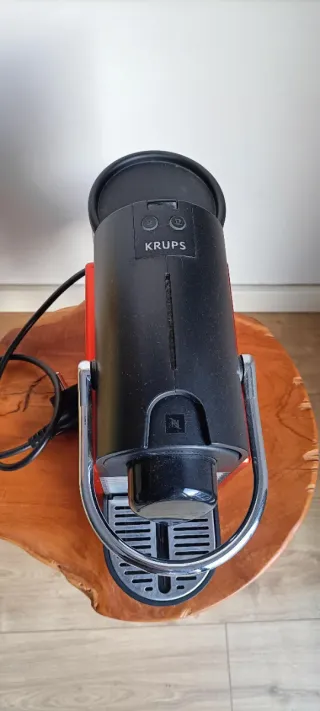 Cafetera Nespresso Krups XN3006 Roja