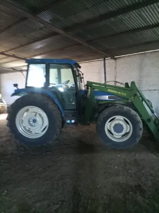 Vendo Tractor New Holland 8340 con pala
