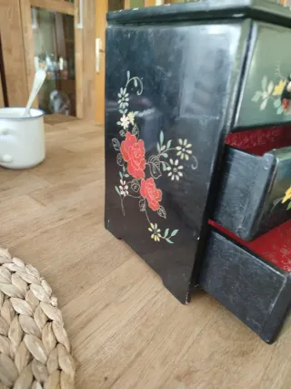 Joyero estilo oriental negro