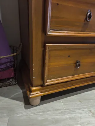 Cajonera de madera de roble