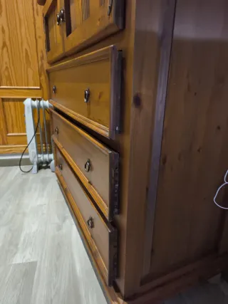 Cajonera de madera de roble