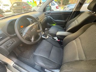 Toyota Avensis 2008