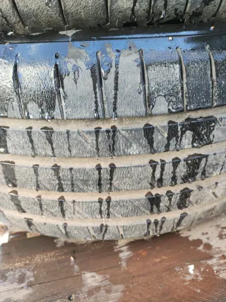 Neumáticos Good Year 225/40/19 Circuito