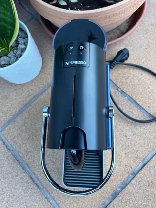 Cafetera Nespresso azul