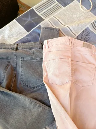 Pantalones pitillo Zara y Stradivarius