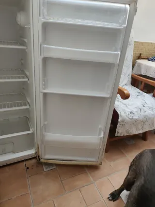 Nevera BRU blanca