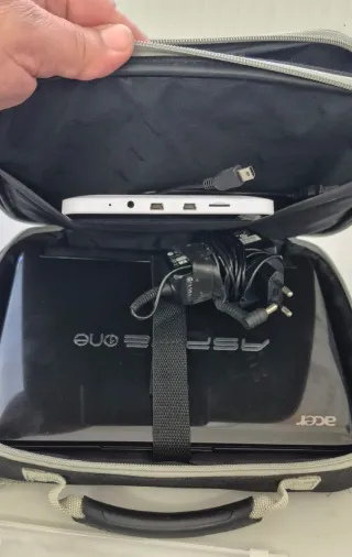 Notebook Acer Aspire ONE 533 + Tablet