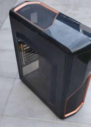Caja PC Talius Negra y Naranja