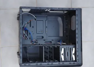 Caja PC Talius Negra y Naranja