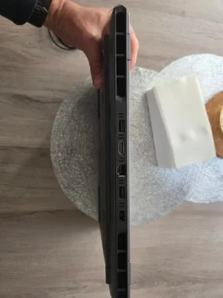 Portátil Lenovo LOQ 15IAX9 Gris