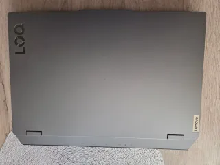 Portátil Lenovo LOQ 15IAX9 Gris