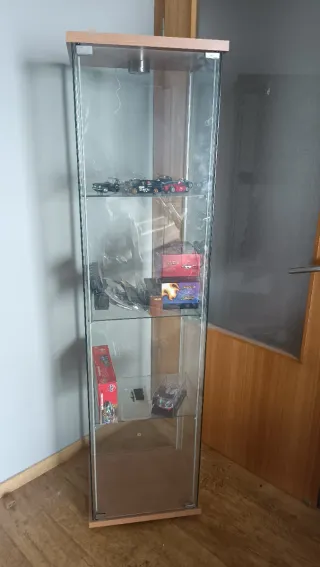 Vitrina DELTOF Ikea Cristal Madera