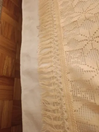 Colcha beige para cama de 1.35