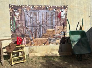 Sombrero vaquero marrón y decoracion