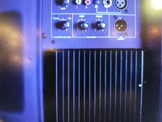 Altavoz Gemini 2000W 15 Autoamplificado alta piten