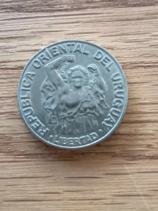 Moneda Uruguay 200 Nuevos Pesos 1989