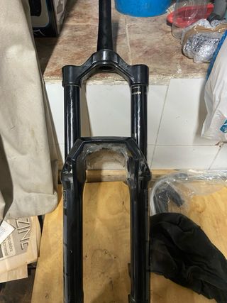 Horquilla RockShox ZEB 38