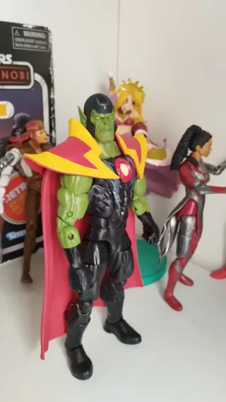 Figura Super Skrull marvel Legends
