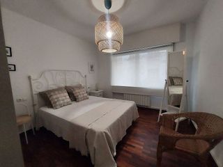 Piso en alquiler en Ensanche - Sar en Santiago de Compostela