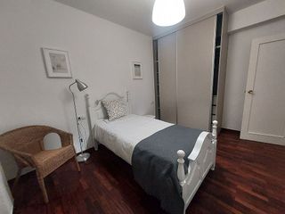 Piso en alquiler en Ensanche - Sar en Santiago de Compostela