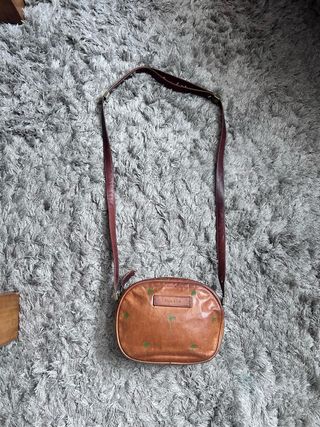 Bolso Bimba y Lola Piel Vacuna. Edición limitada.