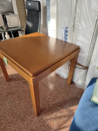 Mesa plegable de madera