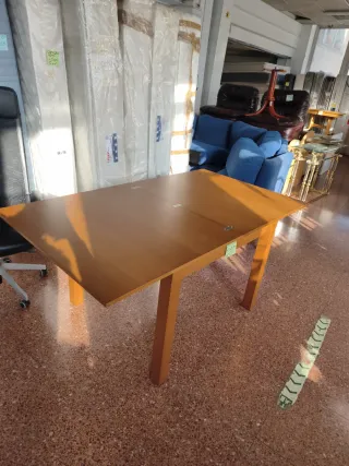 Mesa plegable de madera