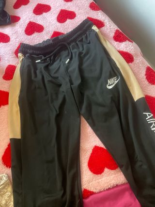 Chándal Nike Negro y Beige
