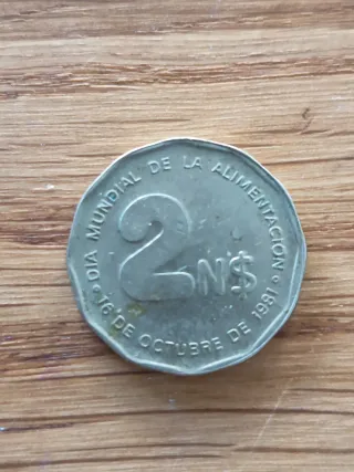 Moneda 2 Nuevos Pesos Uruguay 1981