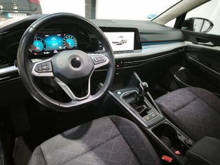 Volkswagen Golf 2021