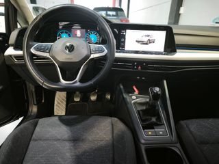 Volkswagen Golf 2021