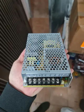 Fuente de alimentación Fiberlight 150W y 2 de 100w