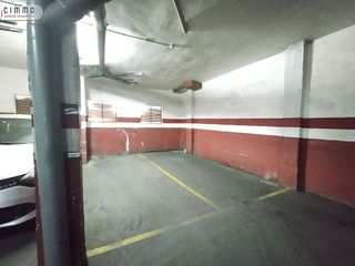 Garaje en venta en Sants en Barcelona