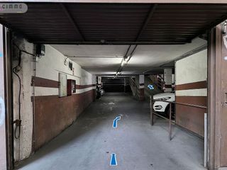 Garaje en venta en Sants en Barcelona