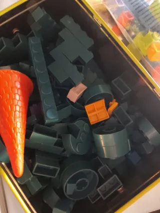 Piezas Castillo Pitufo y Lego