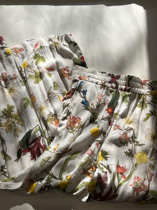 Pantalón estampado floral