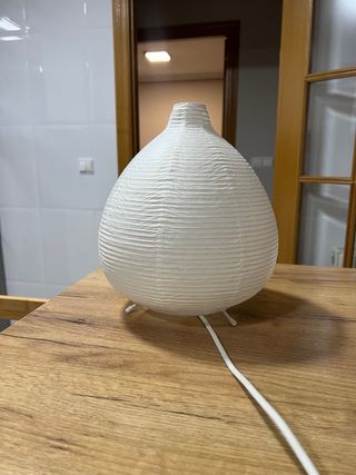 Lámpara de papel decorativa blanca