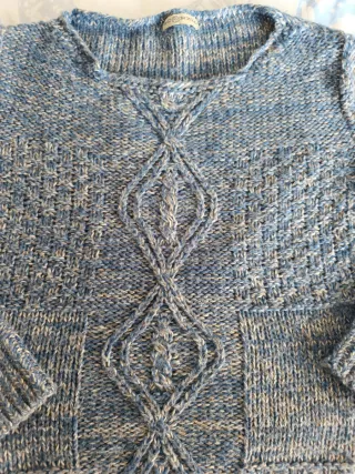 Jersey de punto azul y gris