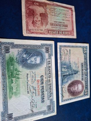 Lote 3 Billetes Españoles: 10, 25 y 100 Pesetas