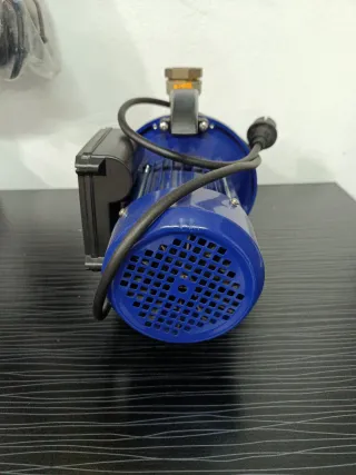 Bomba de agua Kuril KF048 1300W Acero Inox