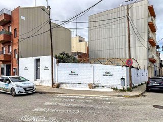 Terreno en venta en Ca n'Oriach en Sabadell