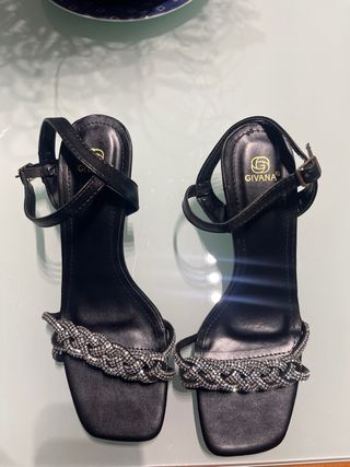 Botines negros talla 37  LOTE 60€